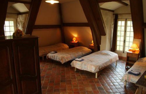 Soisy-Bouy Hotel | Family-Friendly Stay at Château de Montramé Hotel