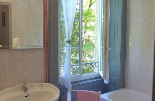 Lezoux House | Elegant Château de Montsablé with Spa & Breakfast Included