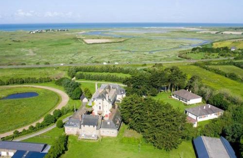 Surville Hotel | Oceanfront Retreat at Château de Surville - 8/10 Rating