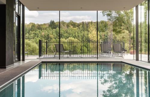 Ciergnon Hotel | Elegant Château de Vignée: 5-Star Stay with Spa & Pool