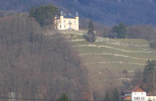 Ayse Villa | Unforgettable Château les Tours with Breathtaking Views