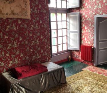 Bourg-des-Comptes Bed & Breakfast | Relax at Château du Boschet: Family-Friendly Retreat