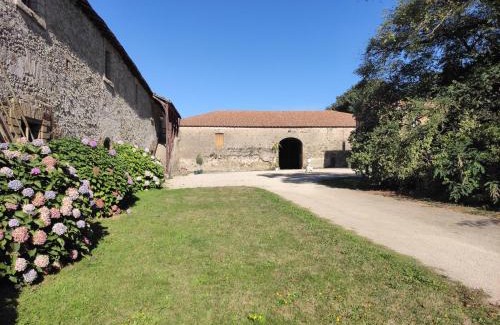Mouchamps House | Discover Château du Parc Soubise: Pet & Child Friendly Retreat