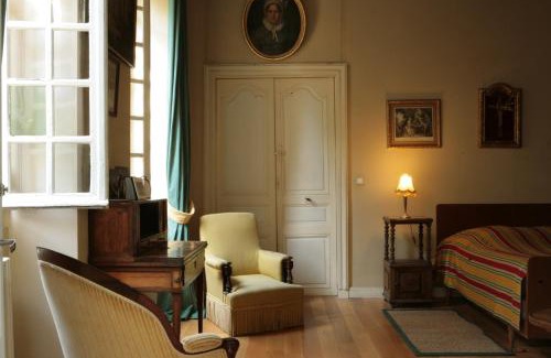 Labastide-dArmagnac House | Family-Friendly Getaway at Château du Prada - 8/10 Rated