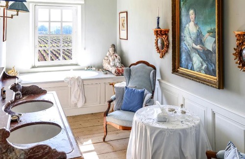 Arsac House | Oceanfront Elegance at Château du Tertre - 4-Star Escape