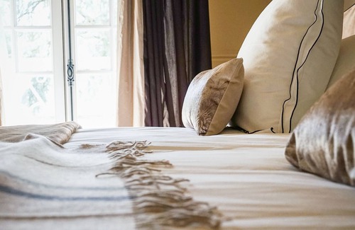 Vignonet Bed & Breakfast | Elegant Château Haut-Brisson: Spa & Restaurant Awaits You