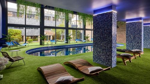 Montvillargenne Hotel | Experience Chateau de Montvillargenne: Oceanfront Retreat