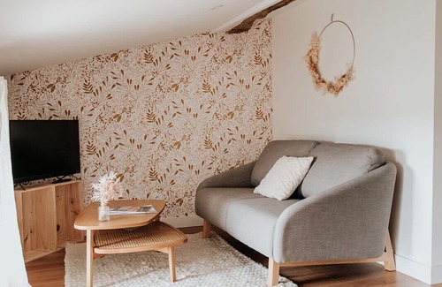 Lussac Bed & Breakfast | Guest Rated: 10/10 at Château La Grande Clotte Hotel