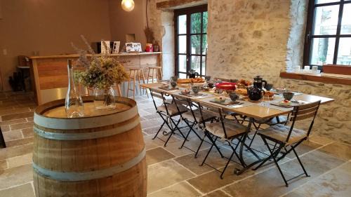 Salleles-Cabardes House | Oceanfront Getaway at Château La Villatade - Rated 9.3/10
