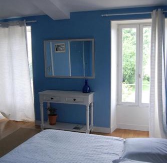 Vertheuil House | Oceanfront Getaway at Château Le Souley - Rated 8.9/10!