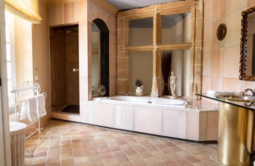 Lorgues Other | Eco-Friendly Retreat at Château les Crostes - Guest Rated 9.8