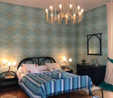 Bertrix Bed & Breakfast | Beachfront Château Les Tourelles with Pool & Ocean Views