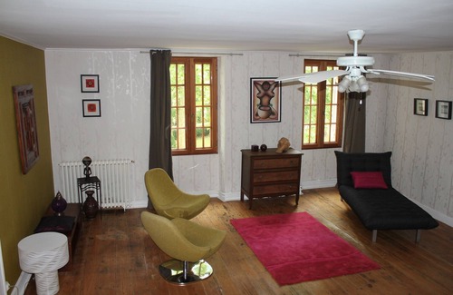 Villefranche-de-Lonchat House | Château Puygrenier: Family-Friendly Retreat with Pool & Spa