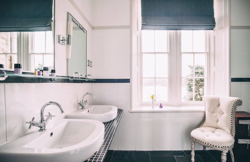 Menai Bridge House | Elegant Château Rhianfa: 5-Star Comfort & Family-Friendly Amenities