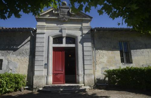 Labarde House | Experience Château Rosemont: Family Retreat near Bordeaux