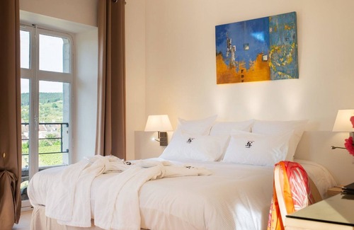 Meursault Hotel | Relax at Château & Spa de la Cueillette: 4-Star Retreat