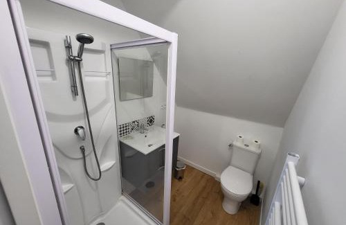 Chateaubourg Apartment | Châteaubourg Studio: Ideal for Families with Hot Tub Access