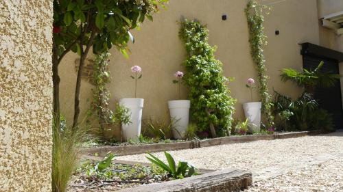 Trets Hotel | Pet-Friendly Stay at Châteaux Demeures Vallée de L'Arc