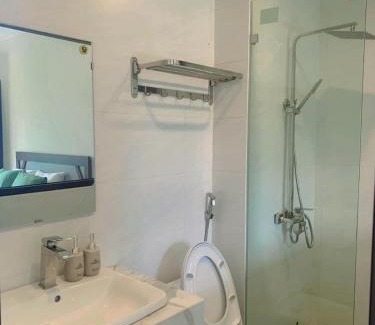 Moc Chau Bed & Breakfast | Cozy Châu Homestay: Family and Pet-Friendly Retreat