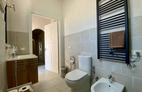 Vernole House | Charming CH Guest House with Ocean View and Pool Access