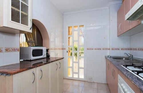 Rojales House | Discover CH Ronda Doña Pepa: Family-Friendly Retreat