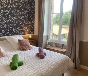 La Limouziniere Bed & Breakfast | CH2 - MANOIR DU MOULINIER - Campagne - Calme - Petit-déjeûner inclus - Table d'hôte sur réservation - Parking gratuit