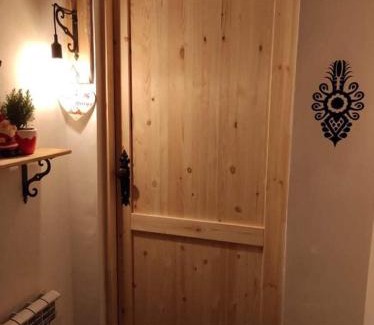 Meszna Ski Chalet | Pet-Friendly Getaway at Chałpa na skarpie - Rated 9.3/10