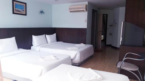 Cha-am Hotel | Family-Friendly Stay at Cha-Am Fish Star - Rated 8.4/10