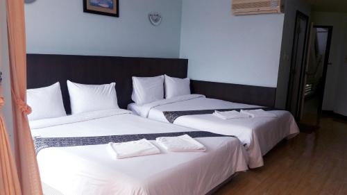 Cha-am Hotel | Family-Friendly Stay at Cha-Am Fish Star - Rated 8.4/10