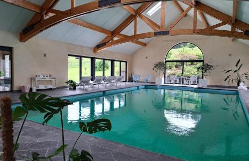Rendeux Bed & Breakfast | Enchanting Stay at Cha Cha de Loup with Ocean Views