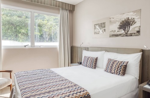 Jardim Atlantico Hotel | Stylish CHA Pampulha Design Hotel with Family Amenities