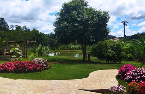 Socorro House | Family-Friendly Chacara Bertelli: Pet Friendly & Pool Access