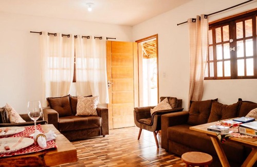 Santana do Riacho House | Relaxing Retreat with Pool and Hot Tub in Curral Queimado