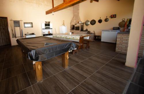 Pouso Alegre House | Relaxing Getaway at Chacara with Pool & Family Fun