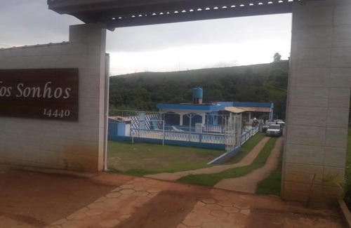 Sao Jose dos Campos House | Discover the Alluring Chacara dos sonhos with Pool & Pets