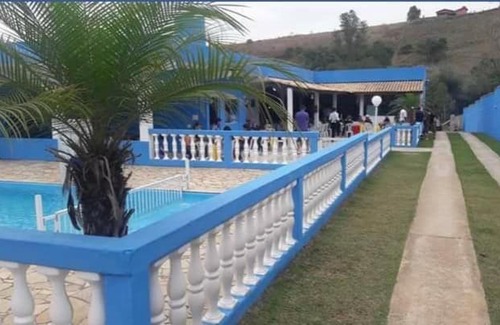 Sao Jose dos Campos House | Discover the Alluring Chacara dos sonhos with Pool & Pets