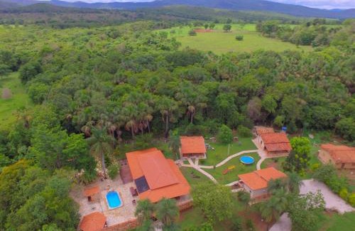 Pirenopolis House | Chacara Esperança: Pet-Friendly Retreat with Pool & Breakfast