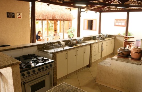 Goiania House | Ideal Getaway for Family Events with Private Pool & Spa