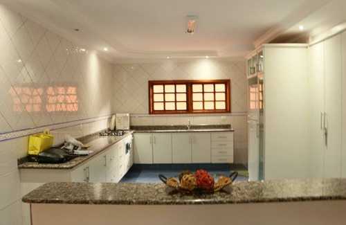 Goiania House | Ideal Getaway for Family Events with Private Pool & Spa