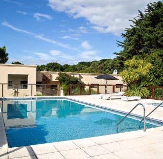 Sierra de los Padres Hotel | Relaxing Retreat at Chacras de Sierra - 4 Star Paradise