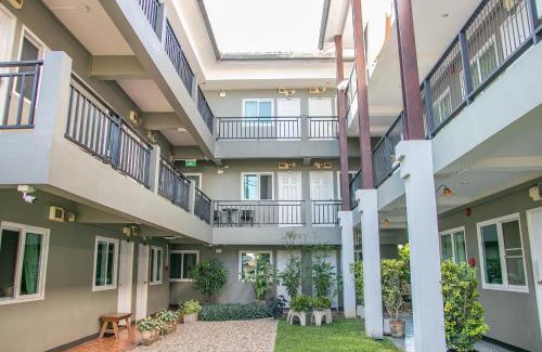 Old City Hotel | Budget-Friendly Chada House with Breakfast & 9/10 Rating
