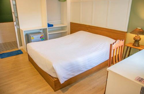 Old City Hotel | Budget-Friendly Chada House with Breakfast & 9/10 Rating