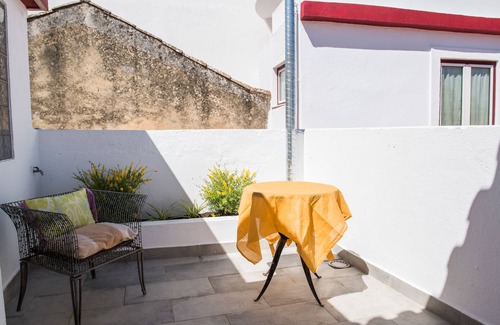 Albarraque House | Family-Friendly Villa SINTRA with Kitchen and 3 Bedrooms