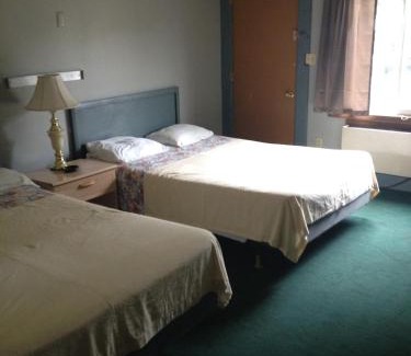 Chaffee Cabin | Cozy Chaffee Lodge with Hot Tub & Breakfast Included