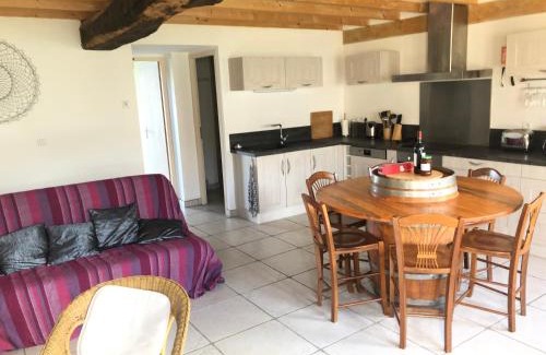 Saint-Genes-de-Blaye House | Unwind at Chai Crann Piorra 1 with Ocean Views