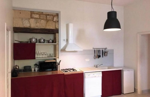 Saint-Cyprien Apartment | Cozy Chai Merlot 1-Bedroom Apartment with Kitchen Amenities