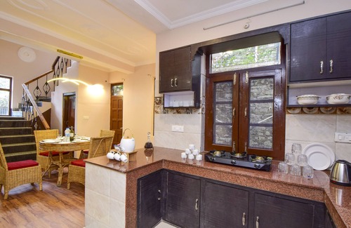 Shimla Villa | Experience Comfort at Chail Cabana by Dumnu Homes