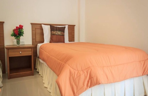 Khanom Hotel | Family-Friendly Chaison Hill Resort Khanom with Dining Options