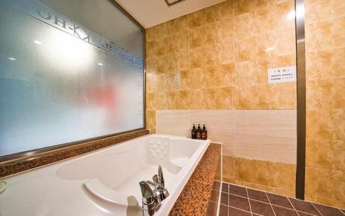 Gunsan Hotel | Chakan Hotel: Family-Friendly Stay with Great Reviews