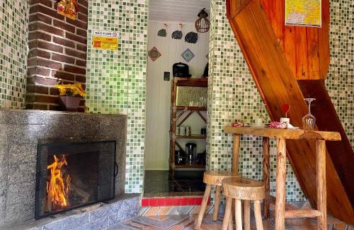 Maromba Apartment | Discover Alto na Montanha Chalé 1: Pet-Friendly Retreat
